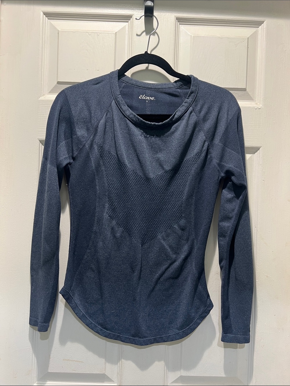 Clove Women's Long-Sleeve Performance Tee in Navy